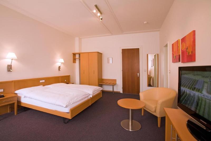 Rochat Hotel 3*