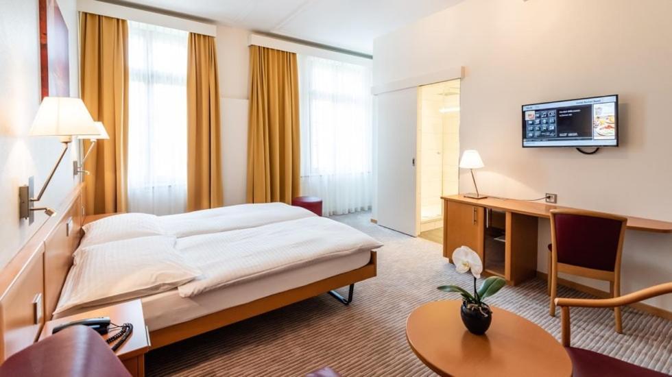Rochat Hotel Basel